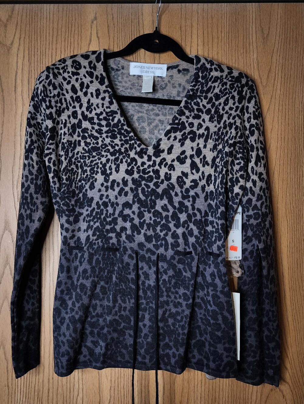 Vintage Jones New York 100% Merino Wool Leopard Sweater NWT